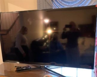 #147	Samsung TV 60" UN60ES6100	 $250.00 
