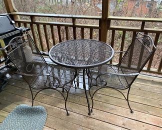 #175	Patio Table 30"X28" w 2 chairs	 $75.00 
