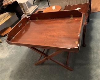 #191	Tray Table - Foldable Stand 32x21x19	 $120.00 
