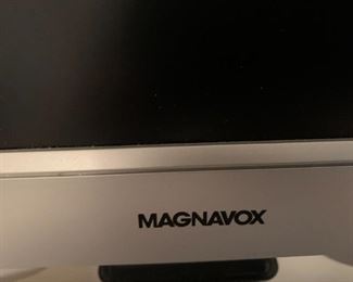 #193	MAGNAVOX HDTV 15"	 $35.00 
