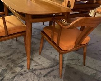 #143 Tomlinson of High point mid century dining table 2 2 leaves and 6 chairs 42-78x42x19	 $1,500.00 