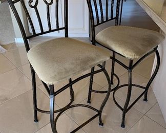 Counter Height Barstools pair
Bar Height Barstools set/3