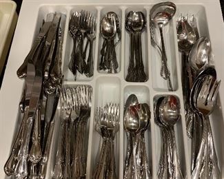$265- Huge Oneida chateau stainless set