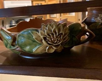 $78~ 1940'S ROSEVILLE ~440-8~ WATER LILY