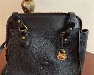 $48.- Black leather Dooney and Bourke