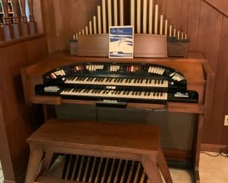 Vintage Conn Organ from Herman’s Keyboard & Music Victoria TX & Vintage Conn Organ Pipe Speaker set of 2