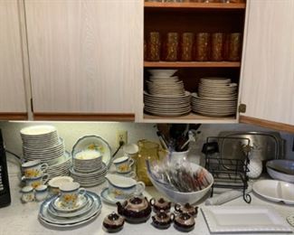 Mikasa “Country Club” Dishes Set & Baroque Hearthside Stoneware