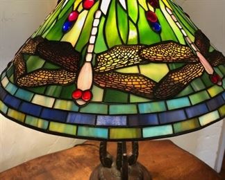 Tiffany style Dragonfly Stained Glass Lamp
