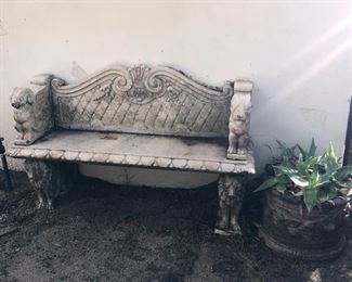 Lovely Vintage Renaissance Revival garden seat with Lions and Griffins carvings