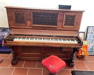 Upright Victorian Player piano $400