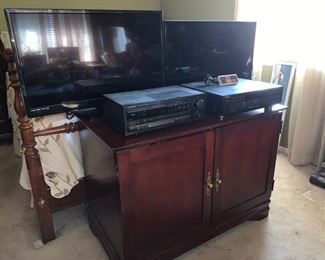 Entertainment Cabinet/TVs/Sony CD Changer
