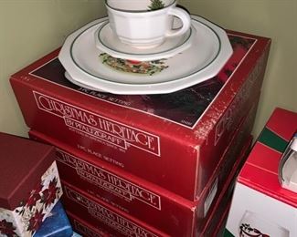 Pfaltzgraff Christmas Heritage 3-Piece Place Settings