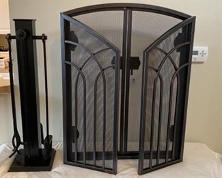 Smith and Hawken Fireplace Screen and Toolset