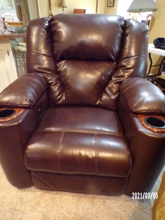 another leather electric reclner