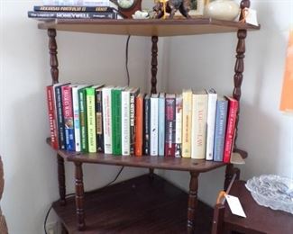corner what not shelf
