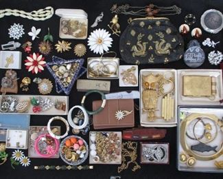 3 CASES OF ANTIQUE AND VINTAGE JEWELRY!!!