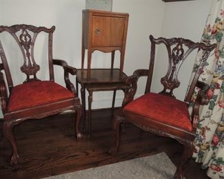 Henredon Dining Chairs - Side tables