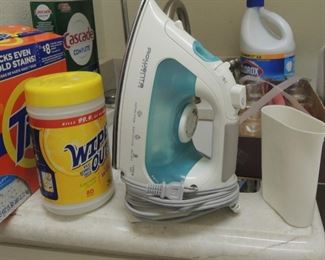 House hold basics - Rowenta Iron