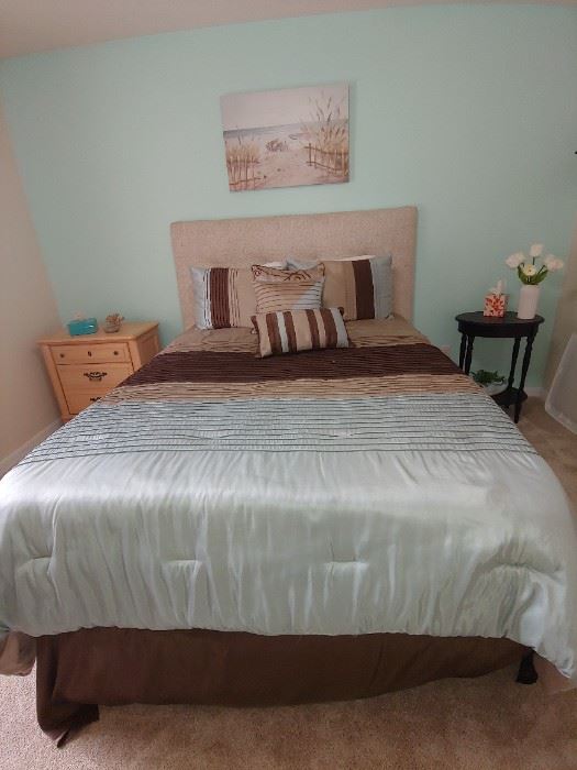 Queen  Bed, Headboard, Night Stand, Side Table, Painting (Motorized Bed but no remote)  Mattress only being sold but you can have the frame if you want to find a remote!