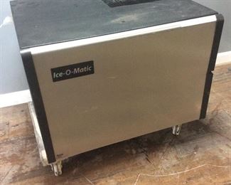 ICE-O-MATIC COMMERCIAL ICE MACHINE