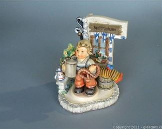 2pcs Bavarian Bier Garden Hummelscapes Collection