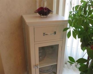A pair of Small White Curio Cabinets  NEW  60.00 each