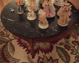 https://www.ebay.com/itm/114691685373	TR8064 Round Marble Top Coffee Table Estate Sale Pickup		BUY-IT-NOW	 $95.00 
