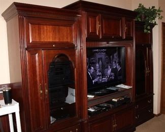 entertainment center; LG 48"