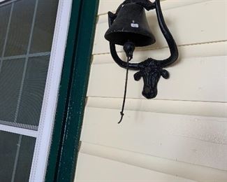 cast iron dinner bell with longhorn