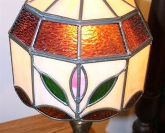 Leaded Glass Shade Lamp With Metal Base, 19.5" Tall