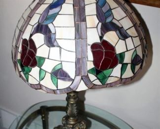 Stained Glass Hummingbird With Roses Table Lamp With Metal Base, 26.5"