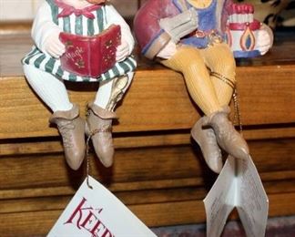 Decorative Items Including Shenandoah Designs Keepsakes, Cheetah Pig, And Puzzle Frog