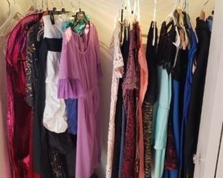 Evening and prom dresses