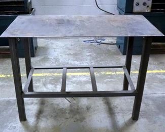Heavy Duty Steel Welding Table, 33"x48.5"x24"