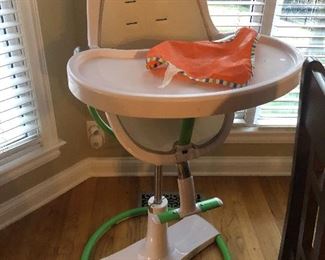 Great high chair for infant to toddler. All pieces 