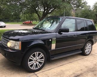 2006 Range Rover, navy blue with beige leather interior, 212K original miles, very well-maintained with new tires and battery