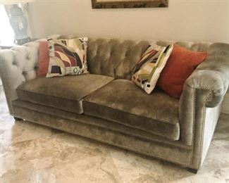 Chenille upholstered tufted sofa from High Fashion Home