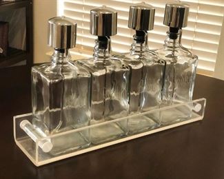 Five-piece liquor decanter set