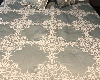 Lots of wonderful bed linens including Pottery Barn, Sleep Number, Sheex, Schweitzer and more