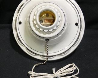  	Vintage flush mount porcelain ceiling light
Description 	
Has not been rewired
5" diameter x 3"
pull string
UPS STORE PACKING & SHIPPING