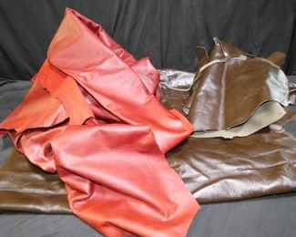 Craft or Hobby Leather Pieces
Description 	
- Brown Leather largest approximately -36" x 22"
- 4 Smaller Pieces Brown 
- Soft  Red Leather - Approximately - 52" x 68" 
SHIPPING AVAILABLE