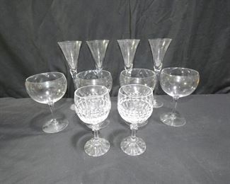  	Margarita Glasses
Description 	
4  Clear Margarita Glasses
4  Beautiful Champagne Flutes
2 Pressed Glass Water Goblets with Small Rim Chips
UPS STORE PACKING & SHIPPING