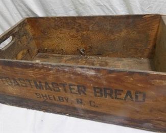 Vintage Toastmaster Bread Crate Shelby NC         
