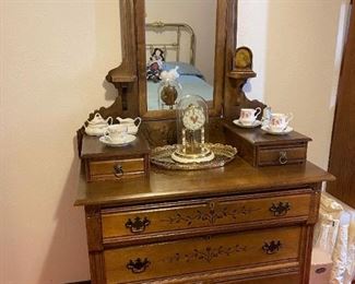 Antique EASTLAKE Dresser with Mirror