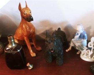 MANY COLLECTIBLE VINTAGE DOGS IN THIS SALE