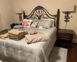 King bed and Tempur-Pedic Contour Elite Set