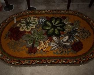 hand hooked rug