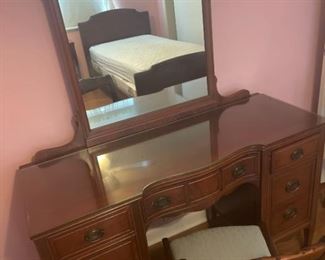 Beautiful Mahogany Desk or Vanity