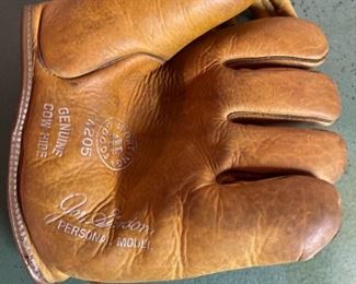 Joe Gordon Catchers Mitt