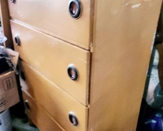 Mid Century Modern 4 drawer dresser